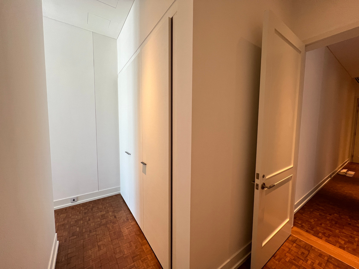 คอนโดสาทร นราธิวาส : 🚨🔥 ขายด่วน | Ritz-Carlton Residences | ห้องมุม 2 นอน | 204 ตร.ม. | ชั้น 34 | 65 ล้าน ALL-IN ⚡ ไม่มีค่าโอน ⚡ ไม่มีภาษี ⚡ ไม่มีค่าใช้จ่ายเพิ่ม | ~320K/ตร.ม. เทียบตลาด 440K/ตร.ม. 💰 ต่ำกว่าตลาด 30% 🏙️