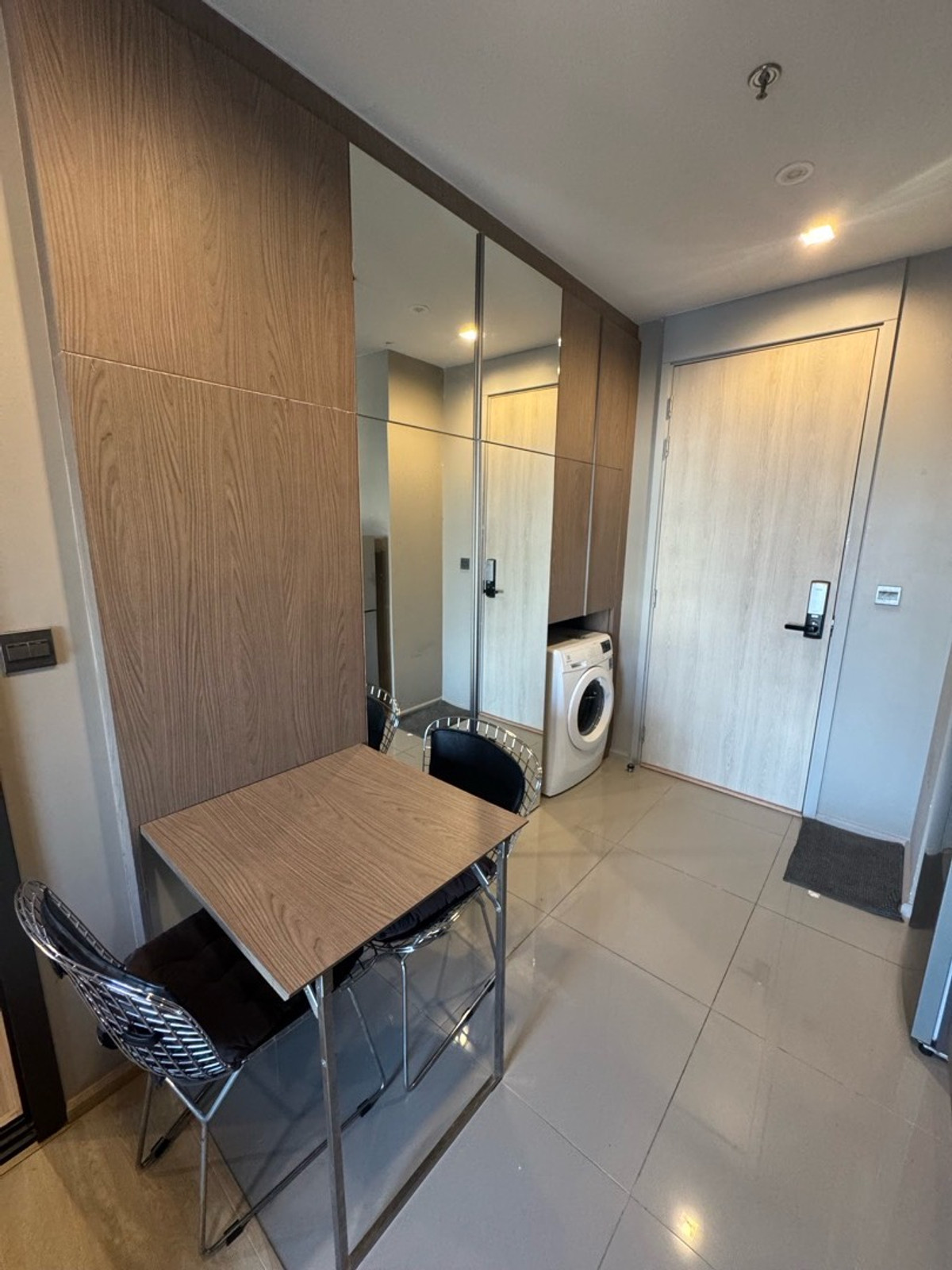 ให้เช่าคอนโดสะพานควาย จตุจักร : ให้เช่า M Jatujak 1 ห้องนอน ราคา 19,000 บาท ติดต่อ 0869017364