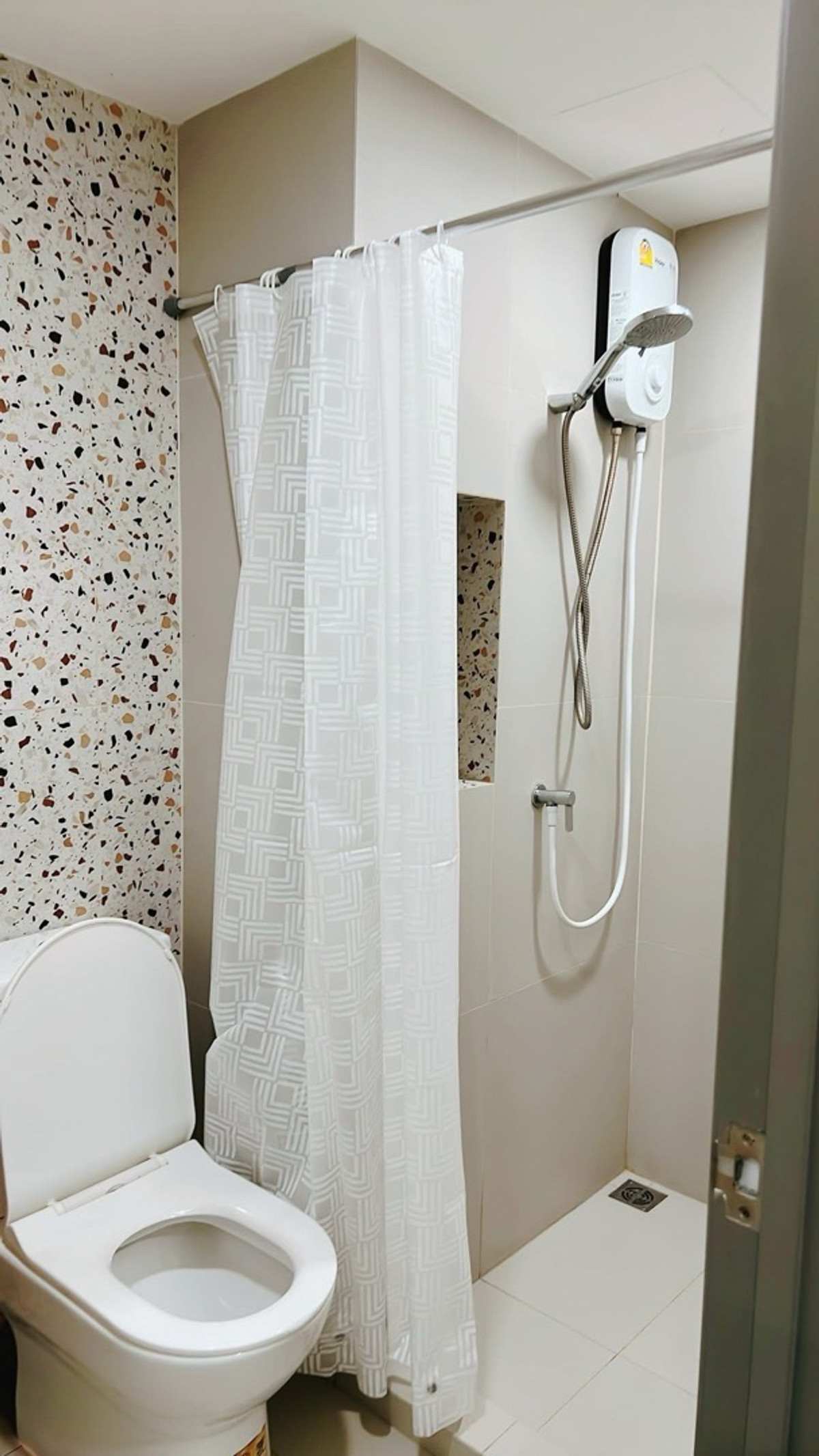 ให้เช่าคอนโดแจ้งวัฒนะ เมืองทอง : 📍 โครงการ : Oneder Kaset (วันเดอร์ เกษตร)🚝 ใกล้ : รถไฟฟ้าบางเขน 200 เมตร | BTS ม.เกษตร 6 นาที💵 ราคาเช่า : 11,000 บาท / เดือน