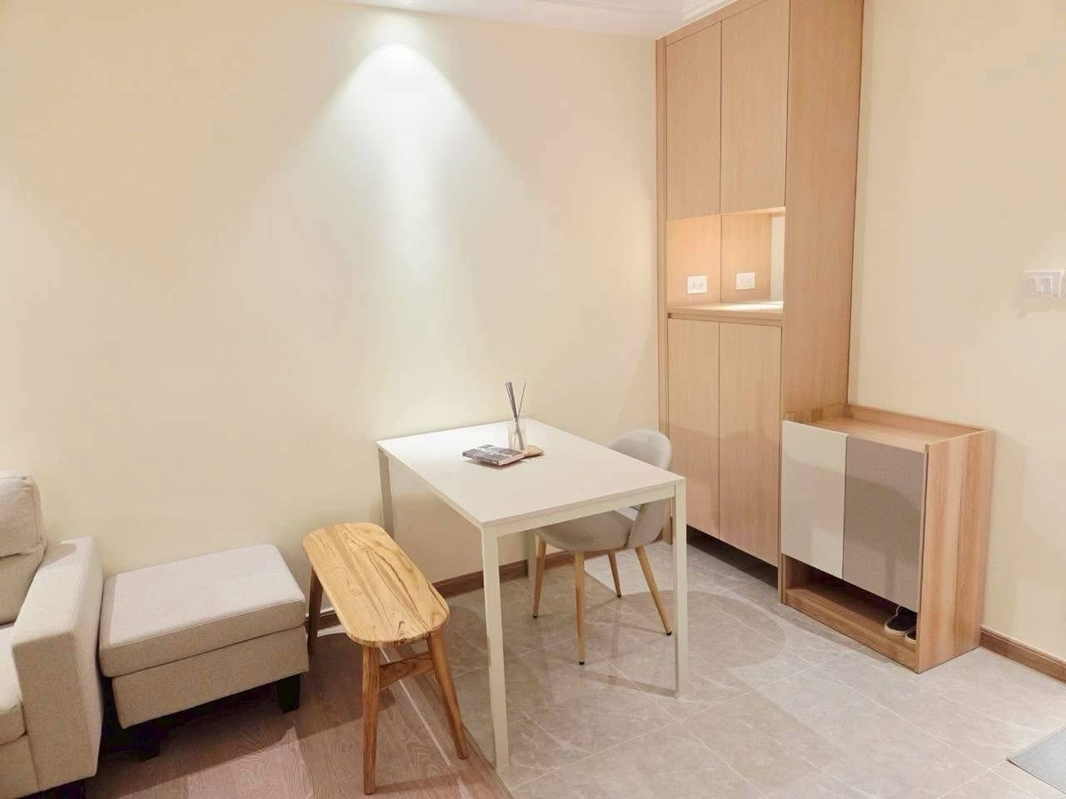 For RentCondoSathorn, Narathiwat : New Room Regal Condo Sathorn–Narathiwas