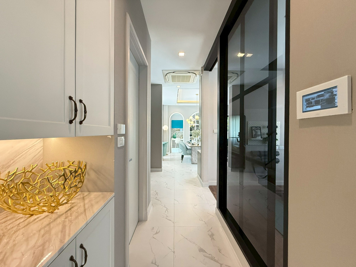 ขายบ้านนนทบุรี บางใหญ่ บางบัวทอง : บางกอก บูเลอวาร์ด เวสต์เกต ที่ดิน 65.5 ตร.ว. พร้อมเฟอร์นิเจอร์ทุกชิ้น