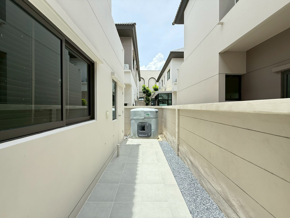 ขายบ้านนนทบุรี บางใหญ่ บางบัวทอง : บางกอกบูเลอวาร์ด เวสต์เกต ขายบ้านพร้อมเฟอร์นิเจอร์ทุกชิ้น ที่ดิน 73 ตร.ว.