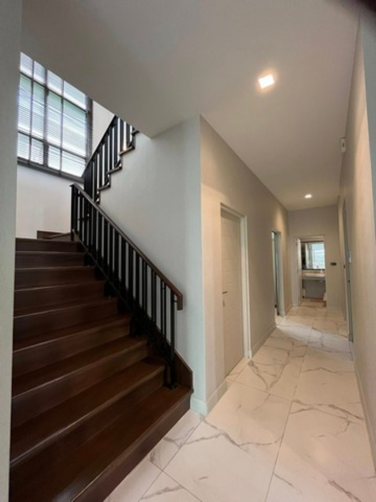 ขายบ้านปิ่นเกล้า จรัญสนิทวงศ์ : ขายบ้านหลังมุม Bangkok Boulevard Signature เพชรเกษม – ปิ่นเกล้า ใกล้ The Mall บางแค เพียง 5 นาที 