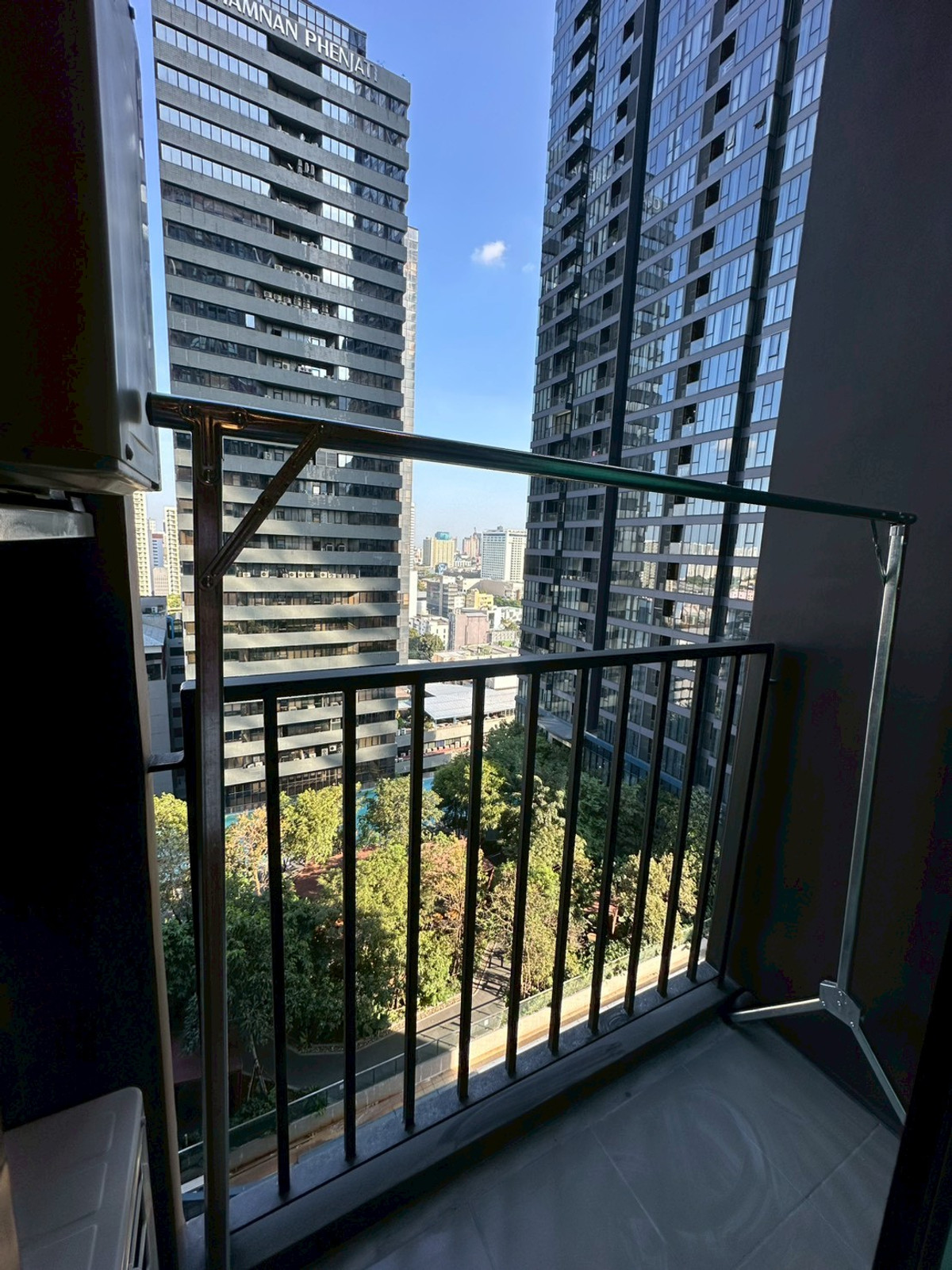 For RentCondoRama9, Petchburi, RCA : Hot Price🔥 Nue Districe R9 2Bed- 31,000/month