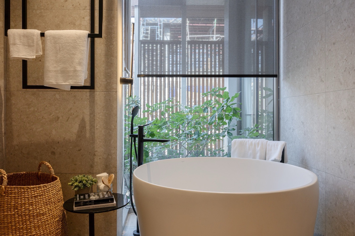 For SaleHouseAri,Anusaowaree : 🔥Last house in the project🔥 Sample house, decorated and ready to move in, size 550 Sq.m, 5 bedrooms, 4 bathrooms, special price 95 million baht, make an appointment to view the project 086-795-9997 (Jimmy)