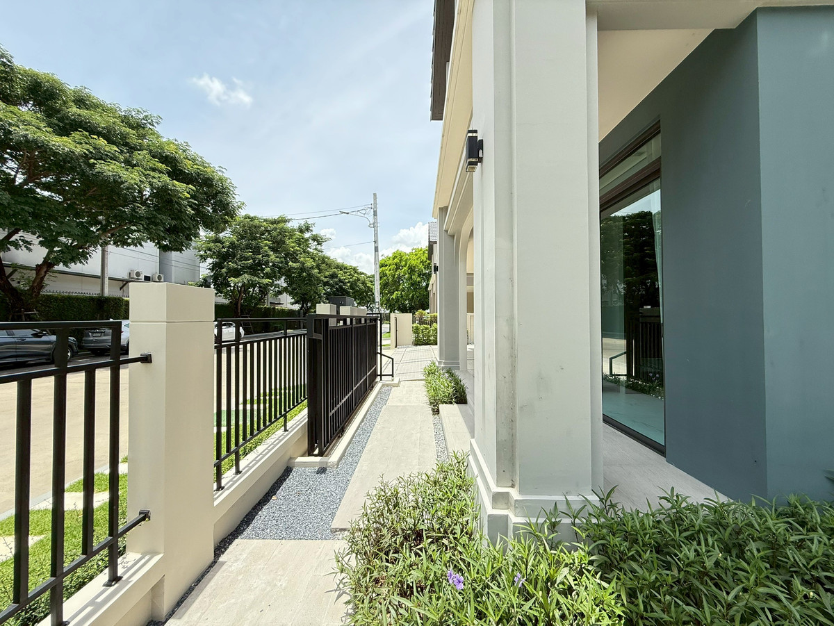 ขายบ้านนนทบุรี บางใหญ่ บางบัวทอง : บางกอกบูเลอวาร์ด เวสต์เกต ขายบ้านพร้อมเฟอร์นิเจอร์ทุกชิ้น ที่ดิน 73 ตร.ว.