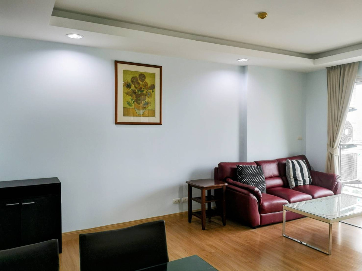 For RentCondoRama9, Petchburi, RCA : for rent Thru thonglor // 2b2b // 66.11 sq.m