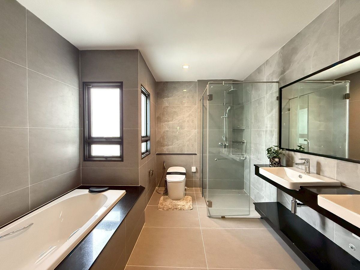 ขายบ้านนนทบุรี บางใหญ่ บางบัวทอง : บางกอก บูเลอวาร์ด เวสต์เกต ขายบ้านตัวอย่าง หลังใหญ่ พร้อมเฟอร์นิเจอร์ทุกชิ้น ที่ดิน 88.2 ตร.ว