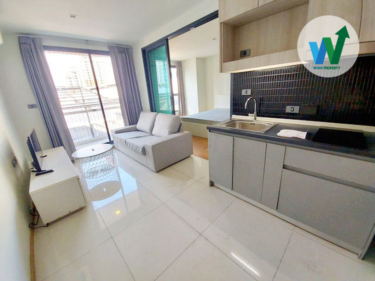 For SaleCondoOnnut, Udomsuk : Condo for sale or rent next to BTS Punnawithi Hue Sukhumvit 62/3 (Hue Sukhumvit 62/3), corner room, fully furnished, ready to move in.