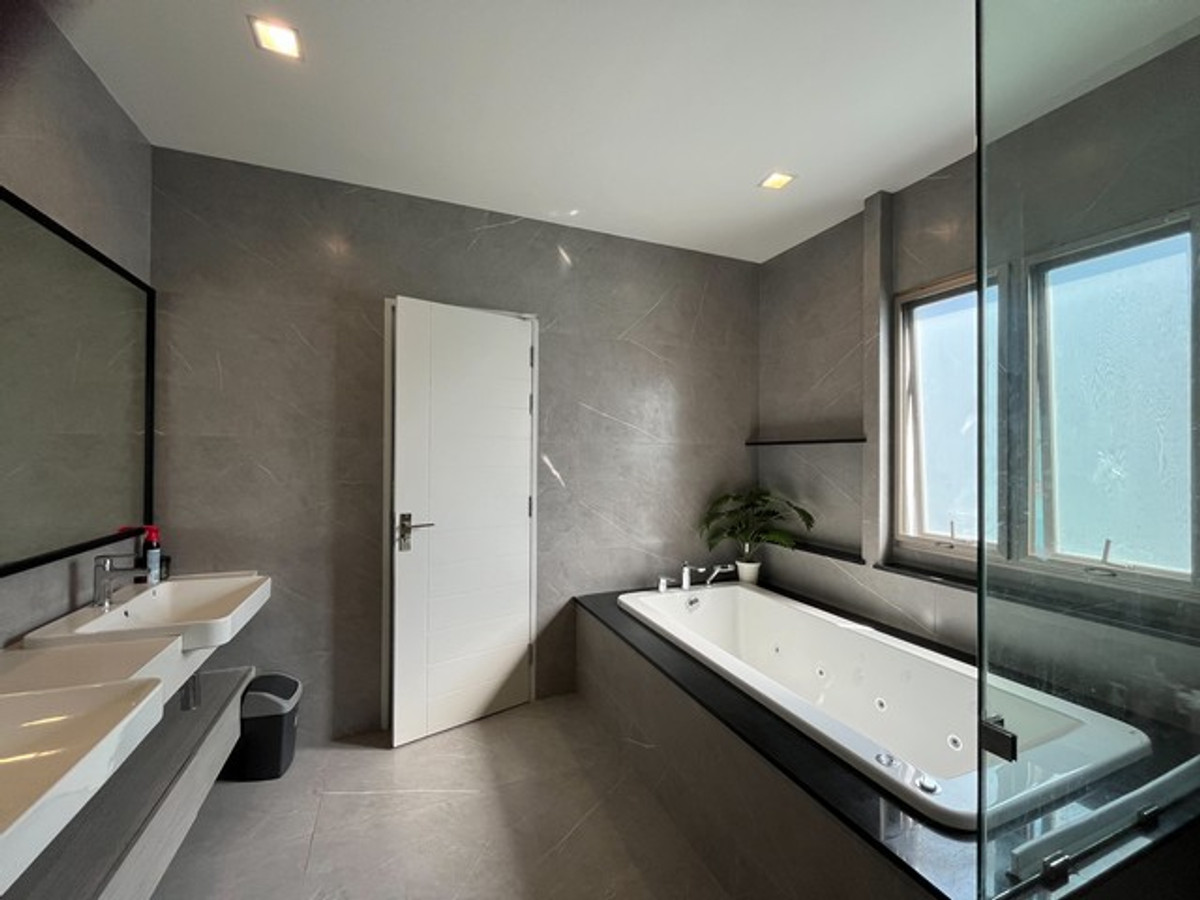 ขายบ้านปิ่นเกล้า จรัญสนิทวงศ์ : ขายบ้านหลังมุม Bangkok Boulevard Signature เพชรเกษม – ปิ่นเกล้า ใกล้ The Mall บางแค เพียง 5 นาที 