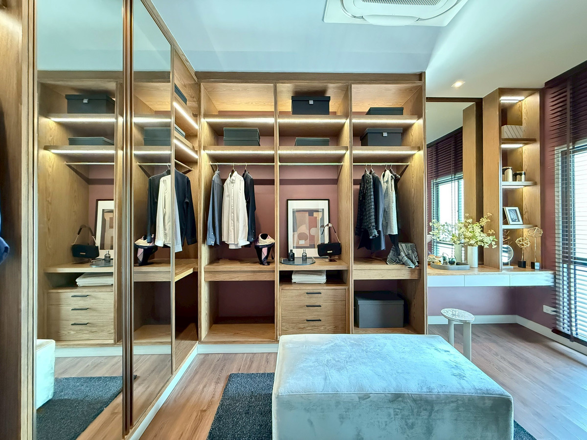 ขายบ้านนนทบุรี บางใหญ่ บางบัวทอง : บางกอกบูเลอวาร์ด เวสต์เกต ขายบ้านพร้อมเฟอร์นิเจอร์ทุกชิ้น ที่ดิน 73 ตร.ว.