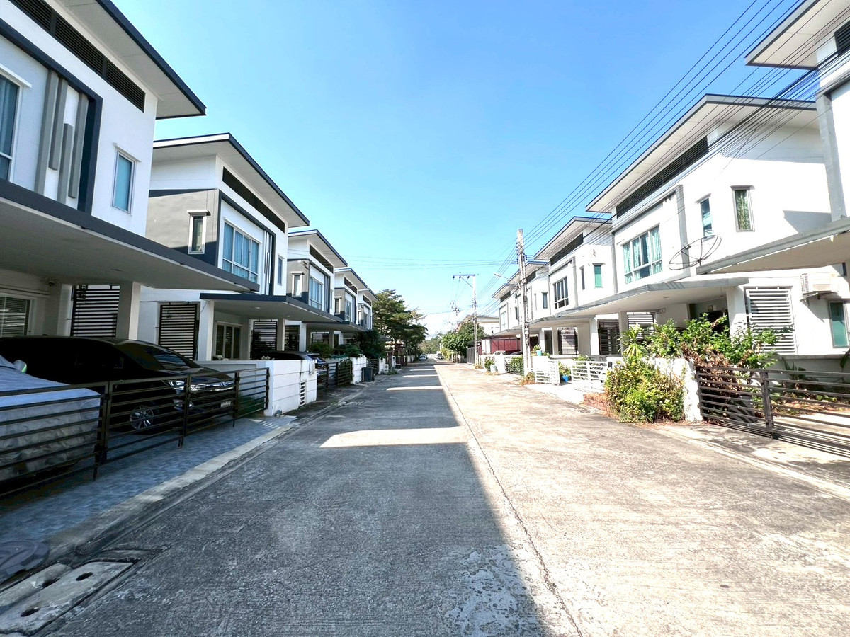 For SaleHouseEakachai, Bang Bon : Detached House for Sale Rama 2 – Motto Kanchanaphisek Best value Motto Kanchanaphisek Rama2 located next to main road