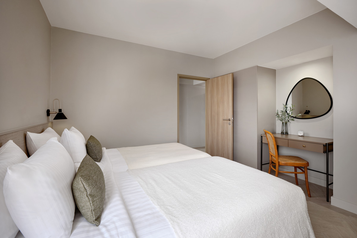 For RentSukhumvit, Asoke, Thonglor : Apartment for rent, Somerset Sukhumvit 71, two bedrooms, near BTS Thonglor and Ekkamai stations.