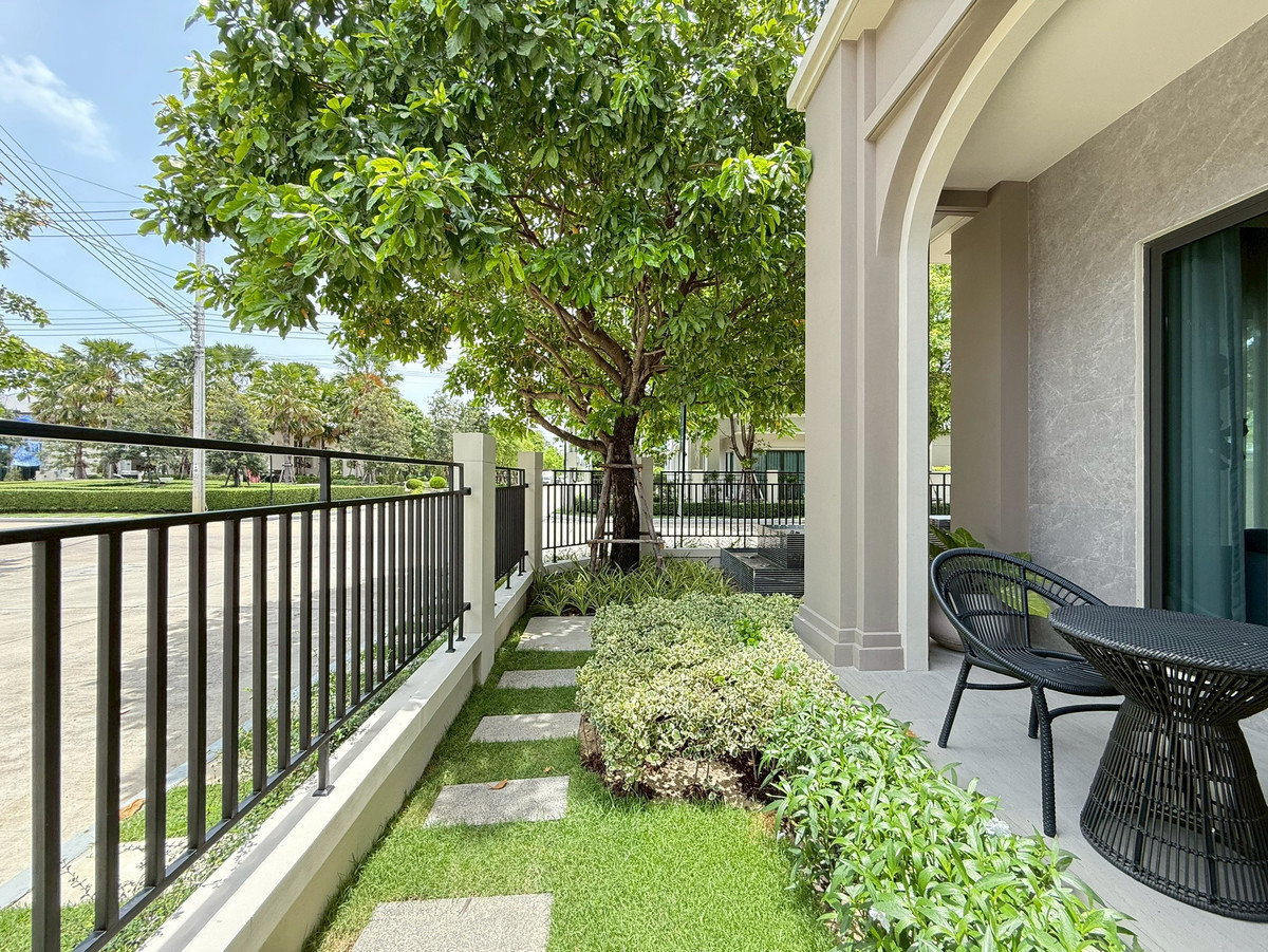 ขายบ้านนนทบุรี บางใหญ่ บางบัวทอง : บางกอก บูเลอวาร์ด เวสต์เกต ขายบ้านตัวอย่าง หลังใหญ่ พร้อมเฟอร์นิเจอร์ทุกชิ้น ที่ดิน 88.2 ตร.ว