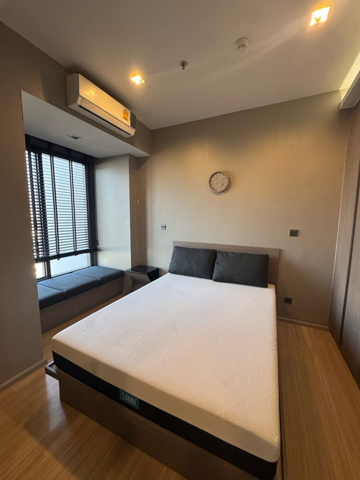 ให้เช่าคอนโดสะพานควาย จตุจักร : ให้เช่า M Jatujak 1 ห้องนอน ราคา 19,000 บาท ติดต่อ 0869017364