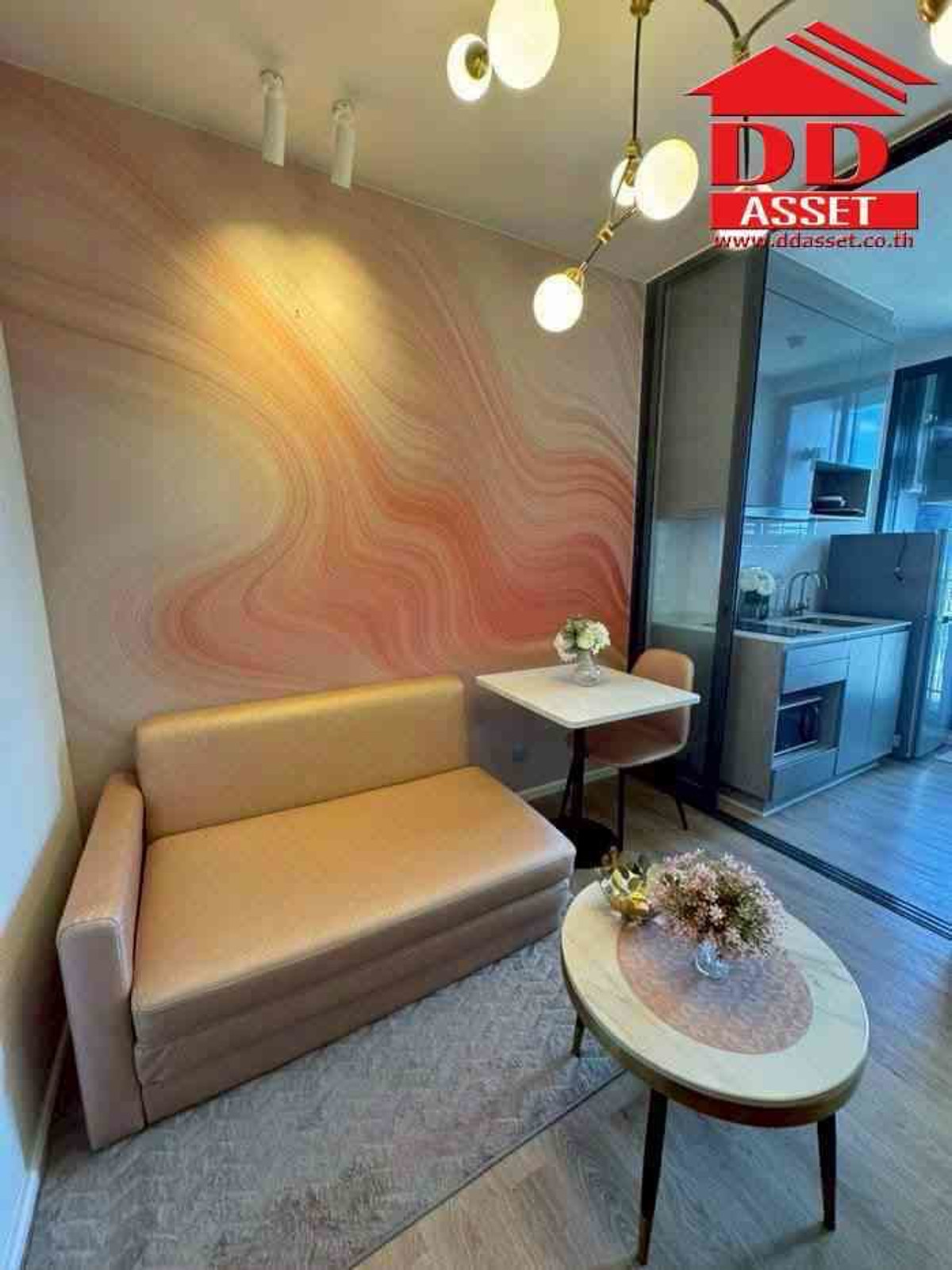 For RentCondoRamkhamhaeng, Hua Mak : For Rent Modiz Rhyme Ramkhamhaeng (Modiz Rhyme Ramkhamhaeng) Condo in the heart of Ramkhamhaeng. Near the BTS and pier. Code: C8404