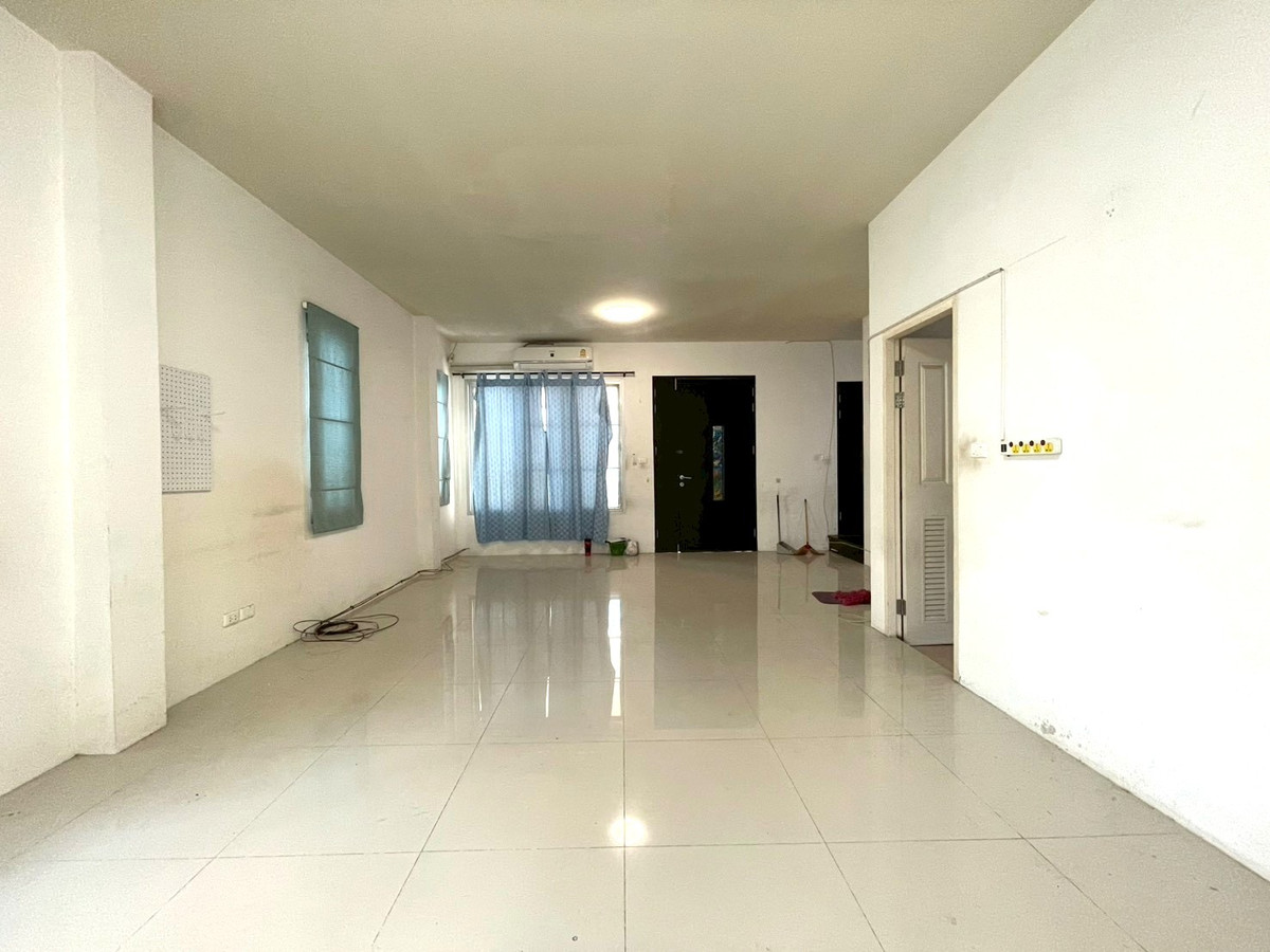 For SaleHouseEakachai, Bang Bon : Detached House for Sale Rama 2 – Motto Kanchanaphisek Best value Motto Kanchanaphisek Rama2 located next to main road