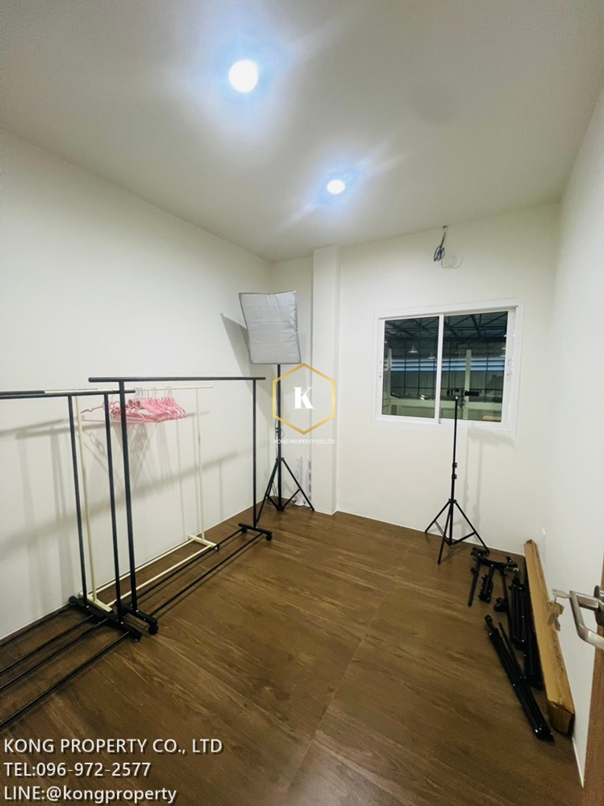 ให้เช่าโกดังพุทธมณฑล ศาลายา : ให้เช่าโกดัง พุทธมณฑสาย 2 ทวีวัฒนา กรุงเทพ ขนาด 405 ตรม ออฟฟิศ 2 ชั้น