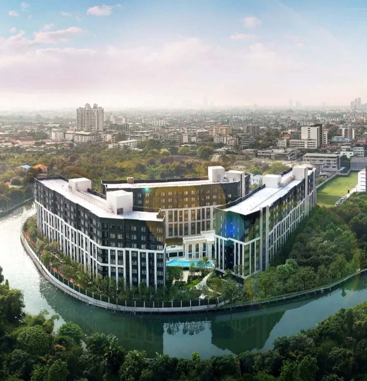 For SaleCondoOnnut, Udomsuk : Hot Sale !!, 1 Bedroom Unit in Aspire Sukhumvit Onnut Condo with the Canal View