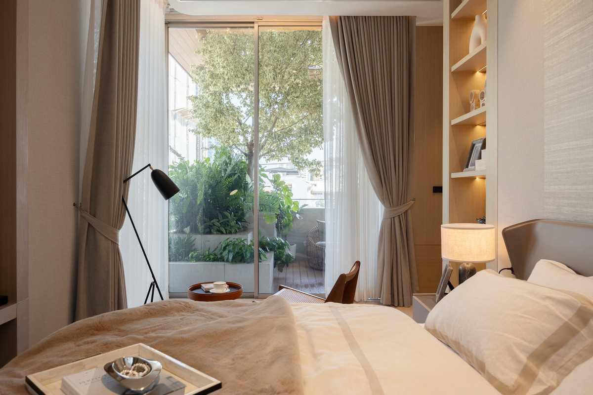 For SaleHouseAri,Anusaowaree : 🔥Last house in the project🔥 Sample house, decorated and ready to move in, size 550 Sq.m, 5 bedrooms, 4 bathrooms, special price 95 million baht, make an appointment to view the project 086-795-9997 (Jimmy)