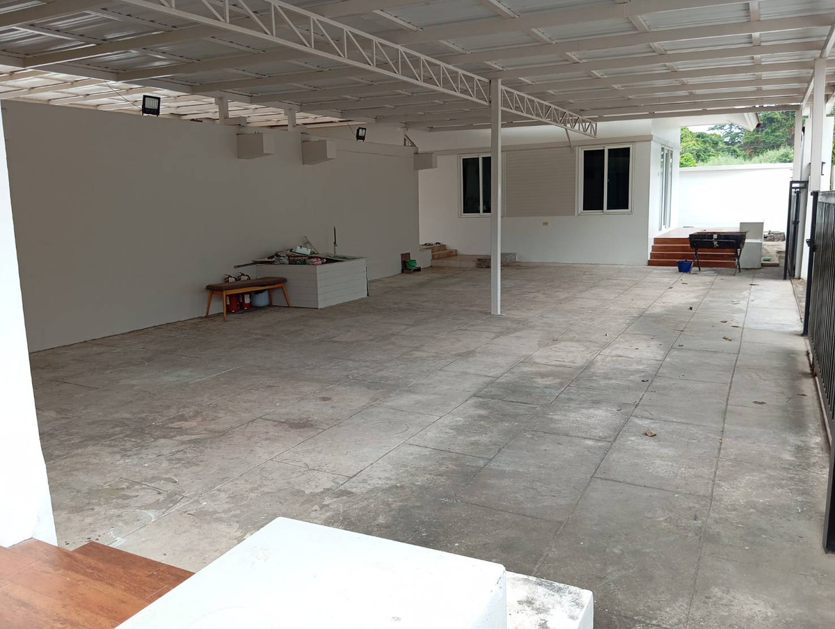 ขายบ้านพัทยา บางแสน ชลบุรี สัตหีบ : ขายบ้านเดี่ยวพูลวิลล่า 2 หลังติดกัน พร้อมสระว่ายน้ำ พร้อมผู้เช่า