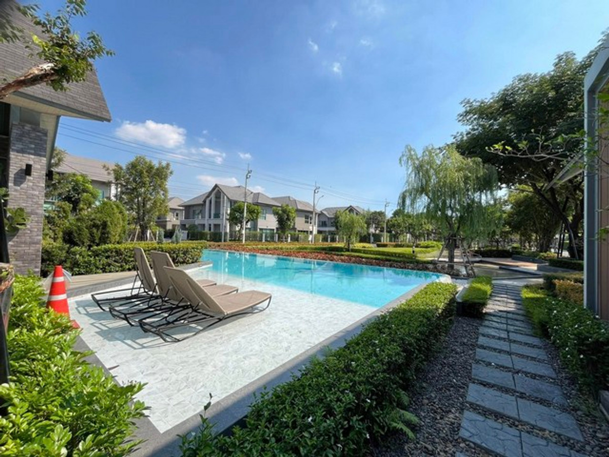 ขายบ้านปิ่นเกล้า จรัญสนิทวงศ์ : ขายบ้านหลังมุม Bangkok Boulevard Signature เพชรเกษม – ปิ่นเกล้า ใกล้ The Mall บางแค เพียง 5 นาที 