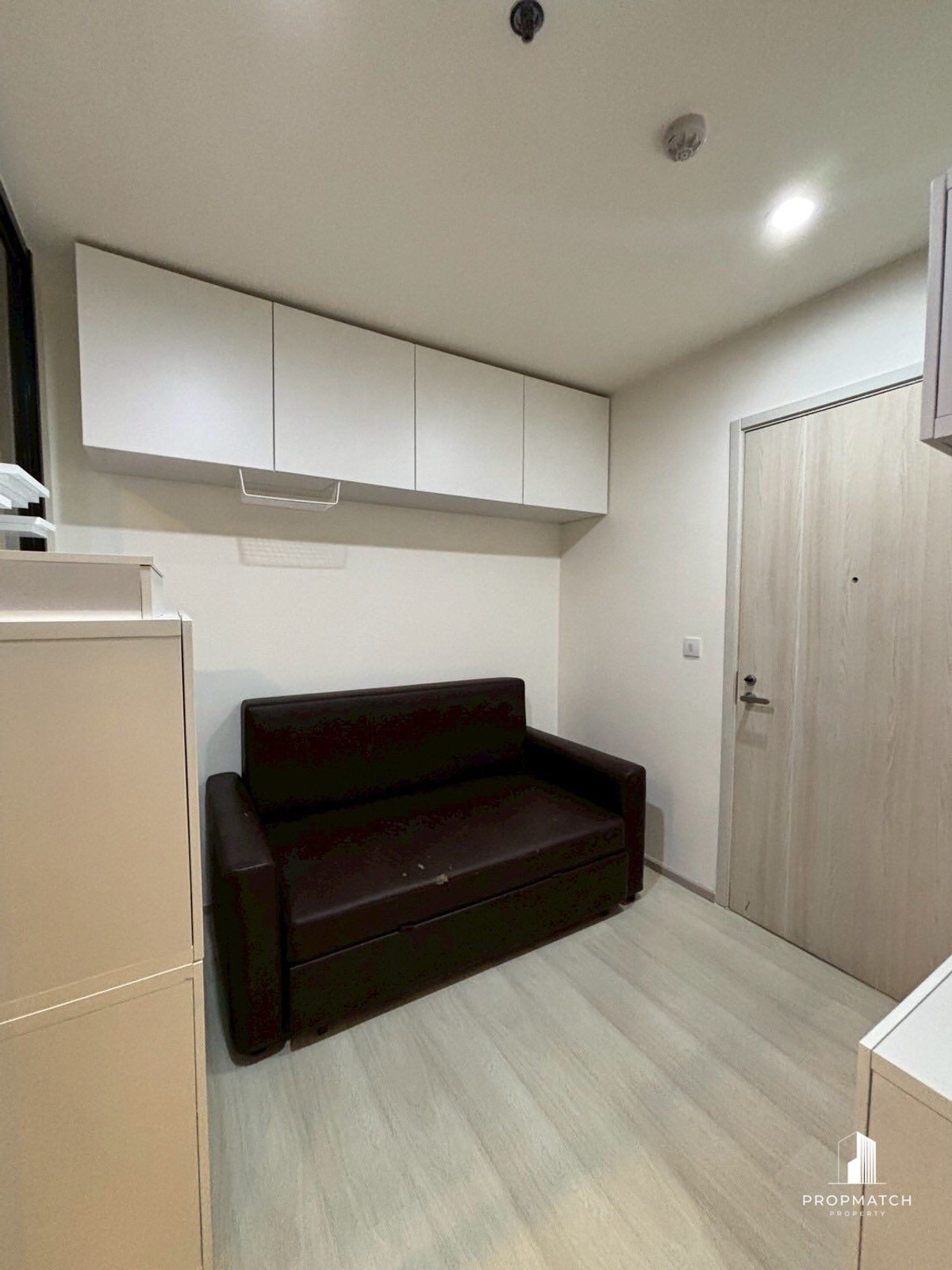 For RentCondoRama9, Petchburi, RCA : ✨Flash Deal ✨ Life Asoke (1Bed 1Bath 30SQM.) ready to move in! Only 19,000 baht per month Tel.0981315848 @propmatch