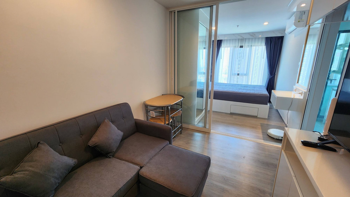 For RentCondoThaphra, Talat Phlu, Wutthakat : Condo for rent Regent Home Wutthakat Regent Home Wutthakat for Rent Tel : 084-011-1870 Line ID : ae_smart