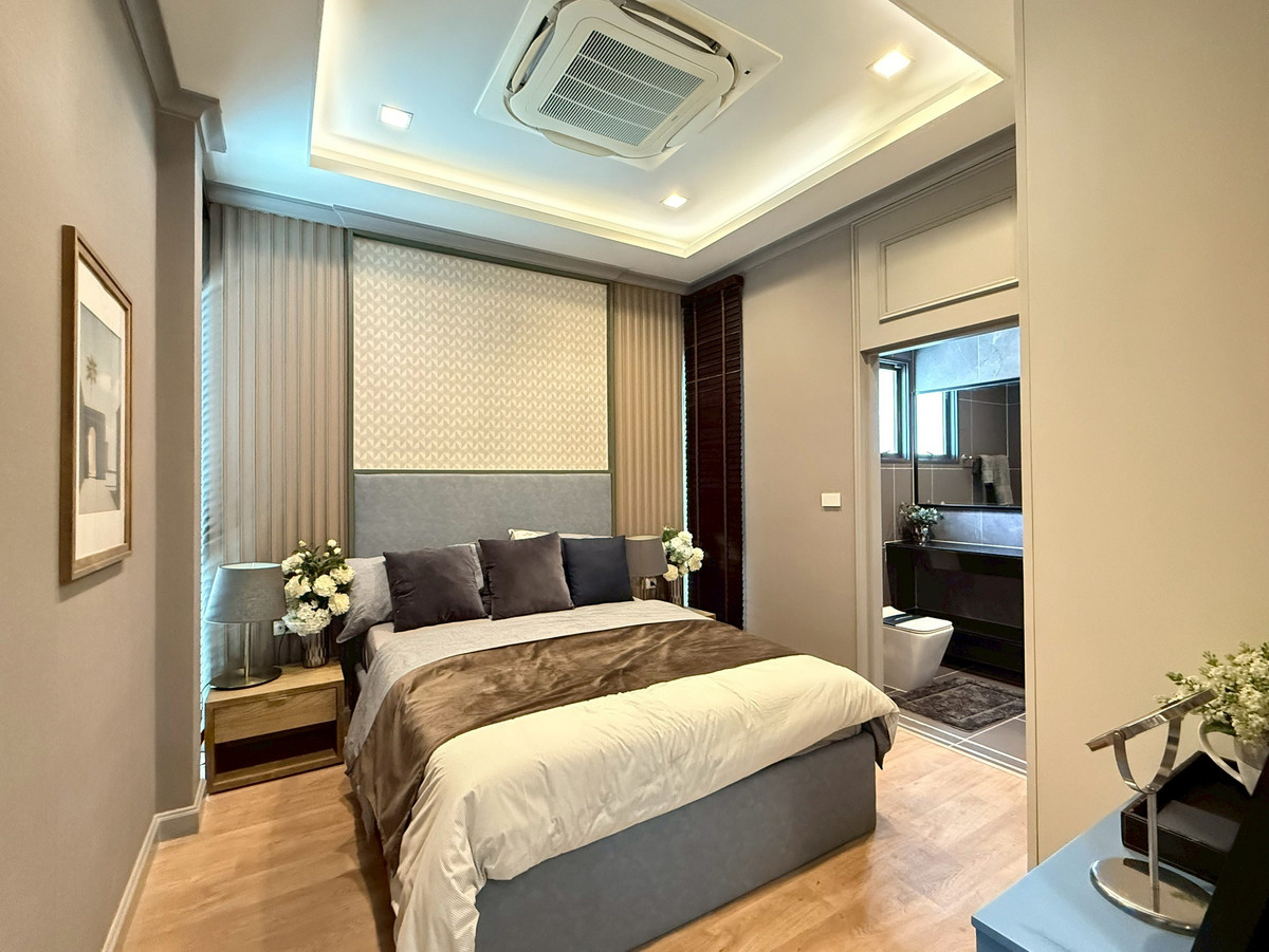 ขายบ้านนนทบุรี บางใหญ่ บางบัวทอง : บางกอก บูเลอวาร์ด เวสต์เกต ขายบ้านตัวอย่าง หลังใหญ่ พร้อมเฟอร์นิเจอร์ทุกชิ้น ที่ดิน 88.2 ตร.ว