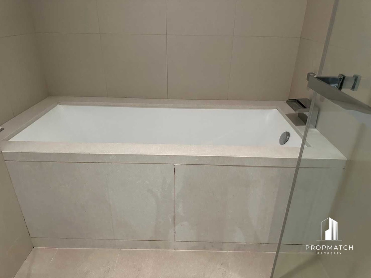 For RentCondoWongwianyai, Charoennakor : for Rent The River Condominium 138sqm. River View 80,000 baht