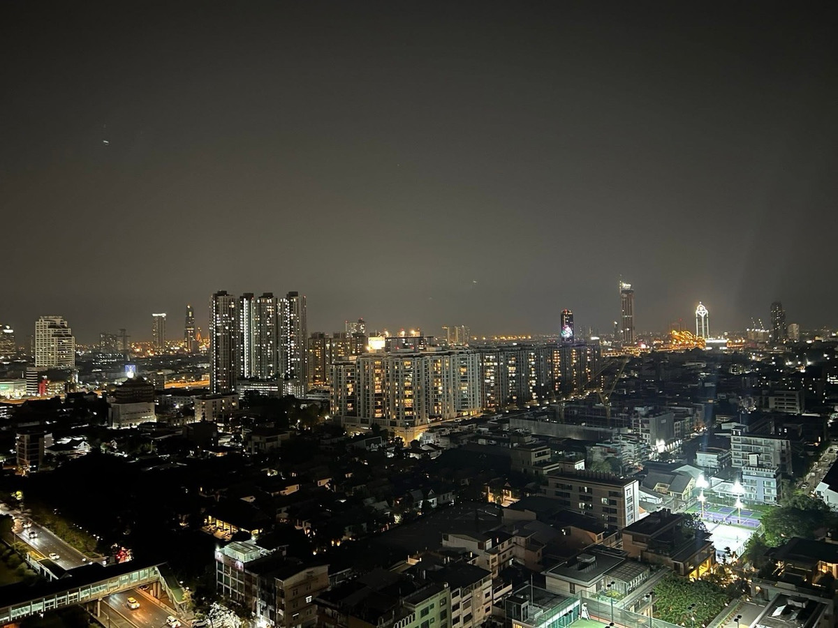 For RentCondoSathorn, Narathiwat : New Room Regal Condo Sathorn–Narathiwas