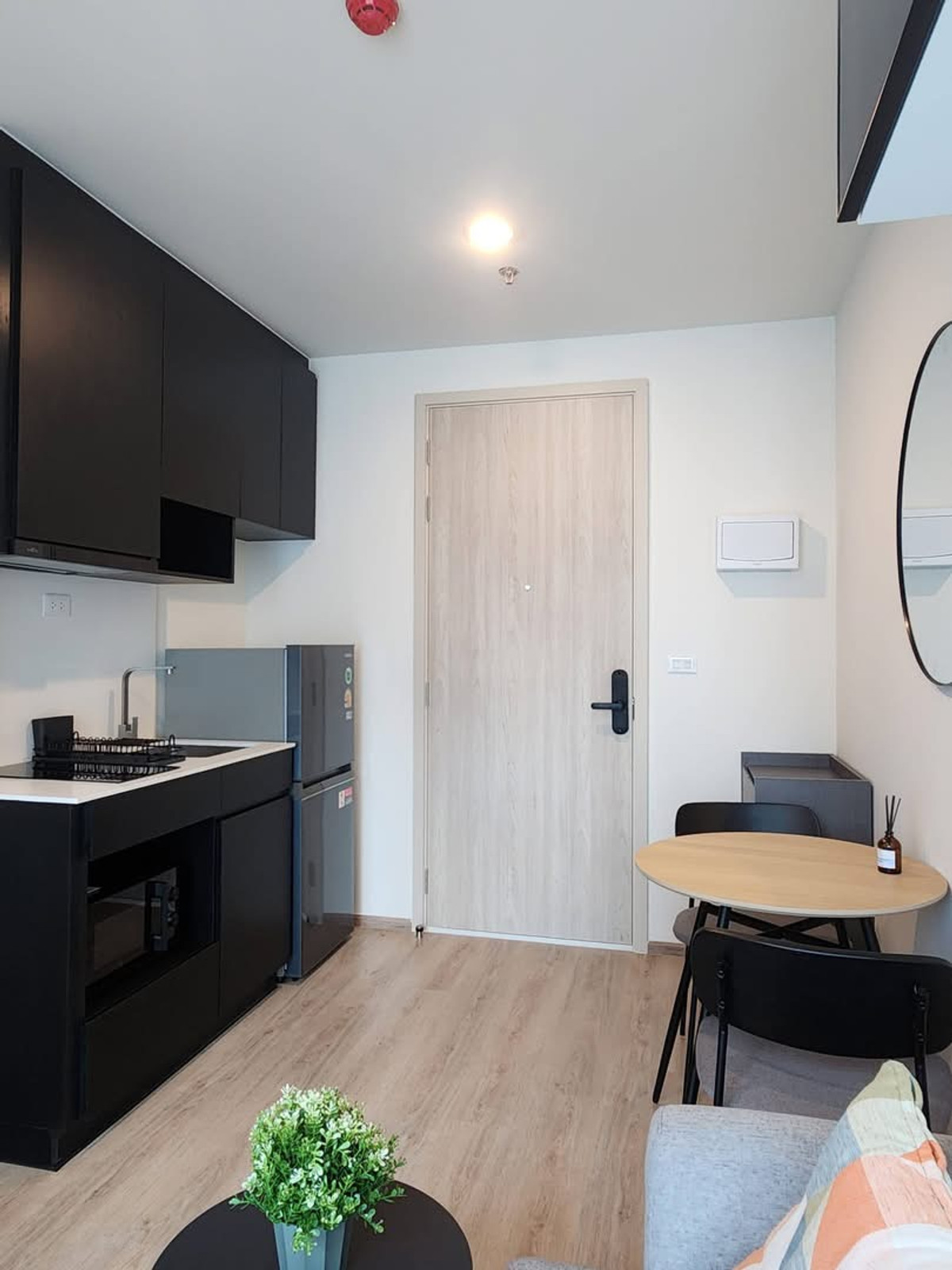 For RentCondoRama9, Petchburi, RCA : 🌟Noble Condo: Nue District R9, beautifully decorated, ready to move in ✅