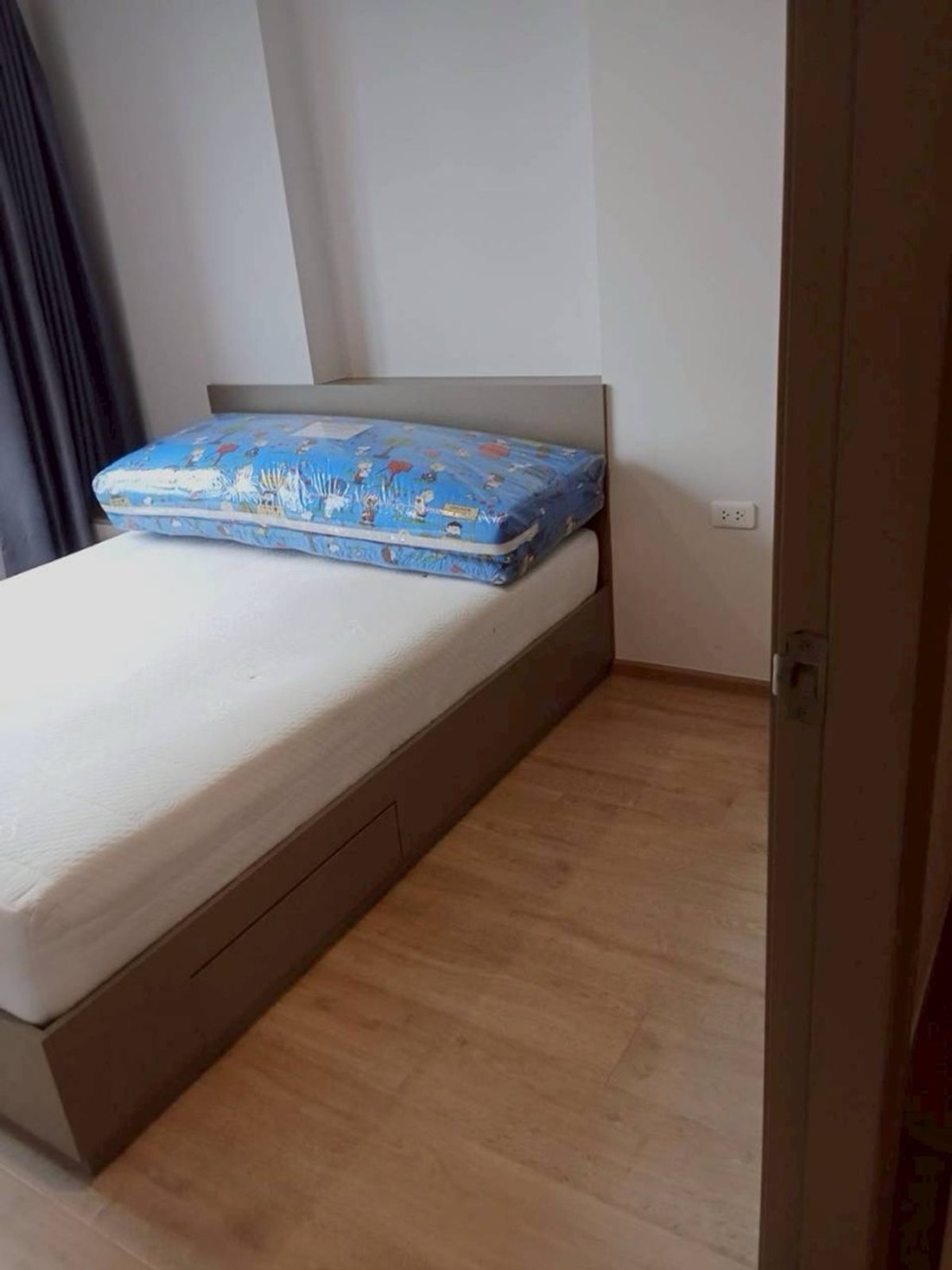 For RentCondoRama9, Petchburi, RCA : Condo 1 Bed in rama 9 for rent