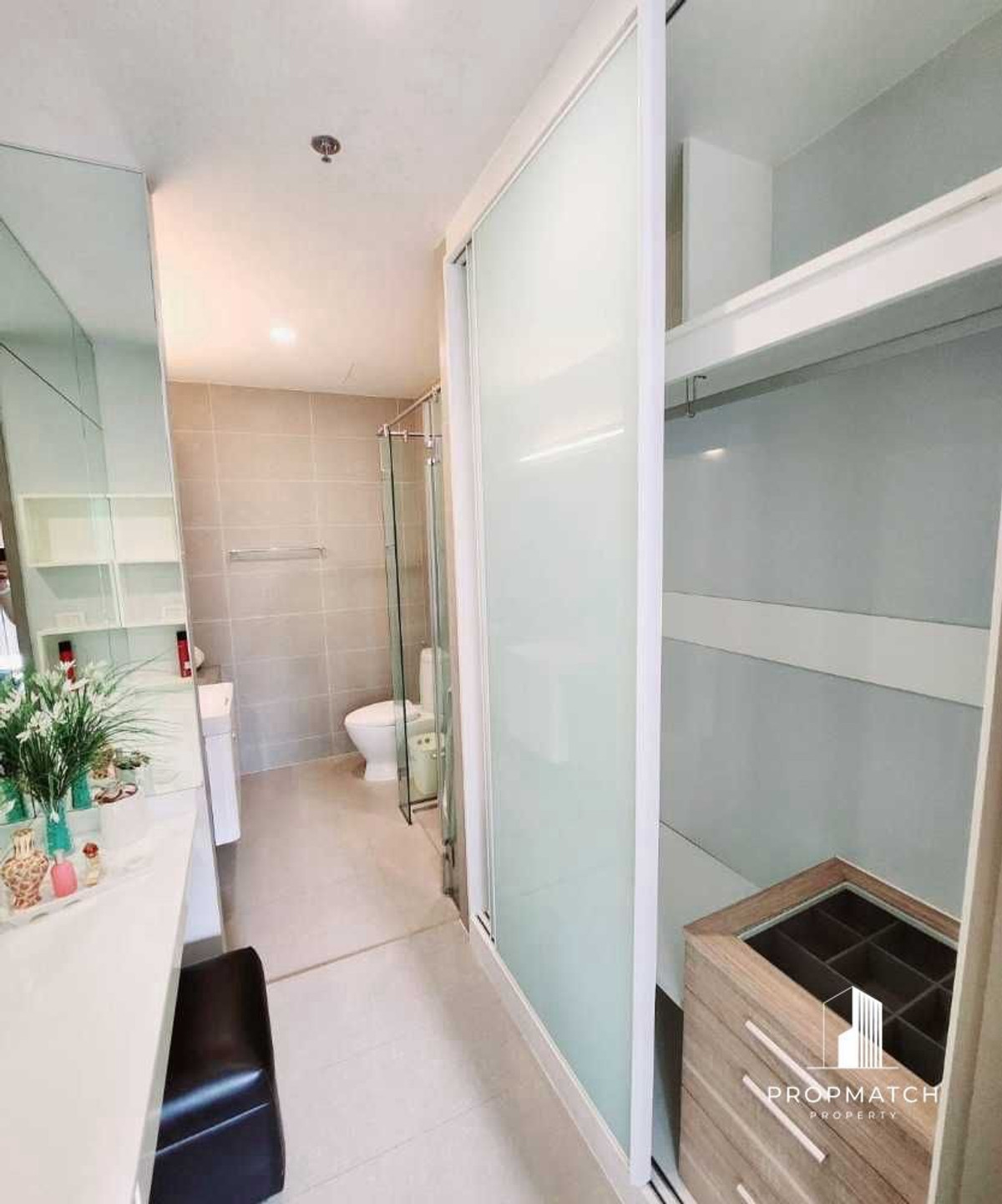 ขายคอนโดวิทยุ ชิดลม หลังสวน : ขายด่วน ราคาดีมาก Noble Ploenchit 52ตร.ม. 🔥9.69ลบ🔥 ตำแหน่งดี วิวสวน+น้ำพุ /092-6289149