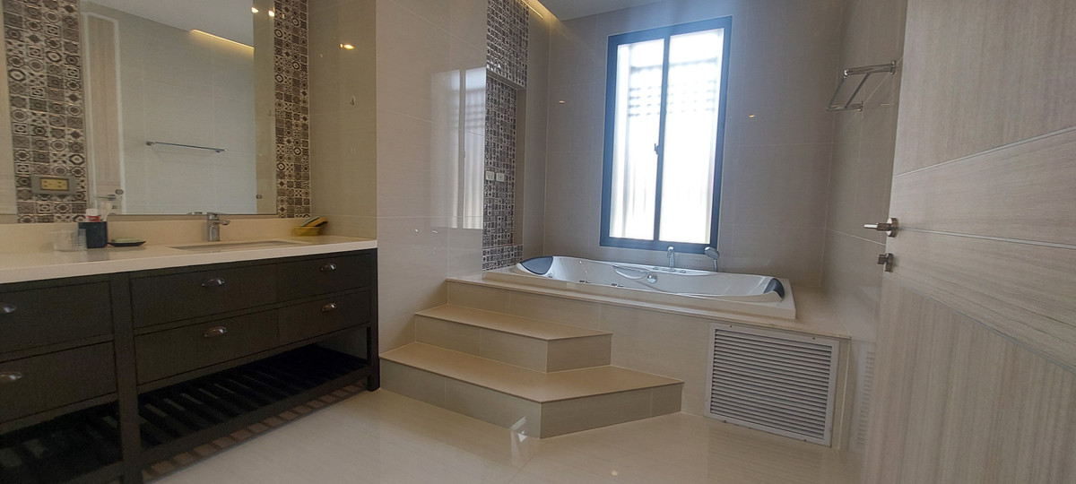 For SaleHouseThaphra, Talat Phlu, Wutthakat : Baan Prinya Sathorn - Ratchaphruek, Ratchaphruek Road, near bts