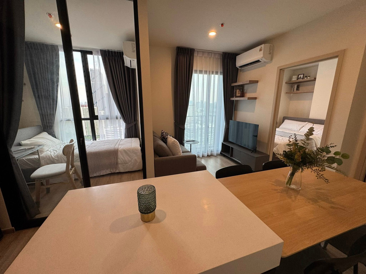 For RentCondoRama9, Petchburi, RCA : Condo for rent, Nue District R9, near MRT Rama 9 station, fully furnished, ready to move in. electrical appliance