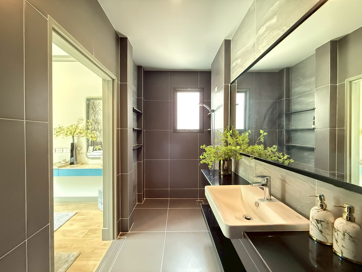 ขายบ้านนนทบุรี บางใหญ่ บางบัวทอง : บางกอกบูเลอวาร์ด เวสต์เกต ขายบ้านพร้อมเฟอร์นิเจอร์ทุกชิ้น ที่ดิน 73 ตร.ว.