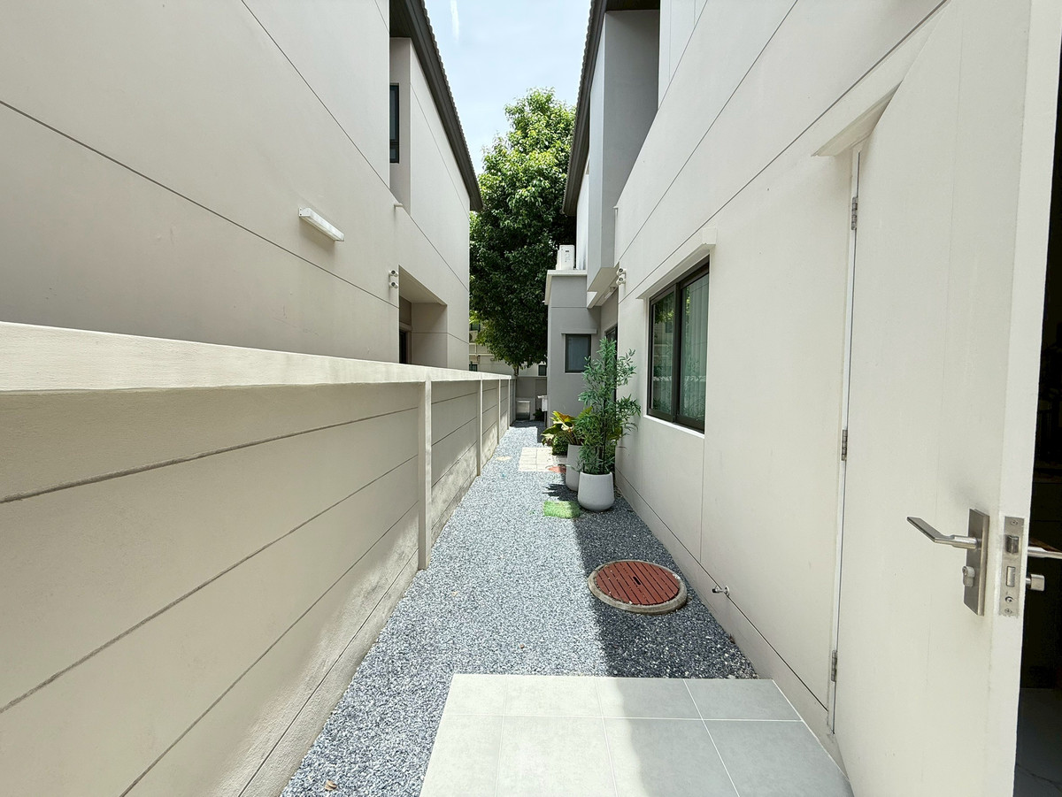 ขายบ้านนนทบุรี บางใหญ่ บางบัวทอง : บางกอกบูเลอวาร์ด เวสต์เกต ขายบ้านพร้อมเฟอร์นิเจอร์ทุกชิ้น ที่ดิน 73 ตร.ว.