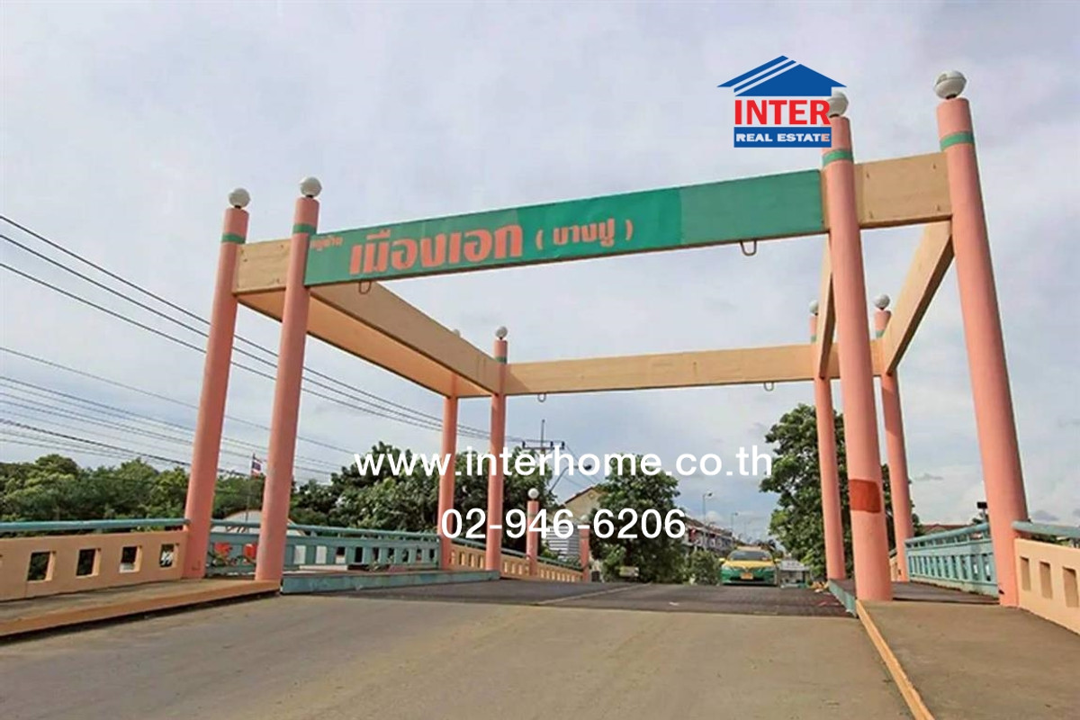 ขายบ้านสมุทรปราการ สำโรง : บ้านเดี่ยว 2 ชั้น 55 ตร.ว. หมู่บ้านเมืองเอกบางปู ซอยเทศบาลบางปู87 (ซอยอริสโซน่าซอย7) ถนนสุขุมวิท ถนนหมู่บ้านเมืองเอก เมืองสมุทรปราการ สมุทรปราการ