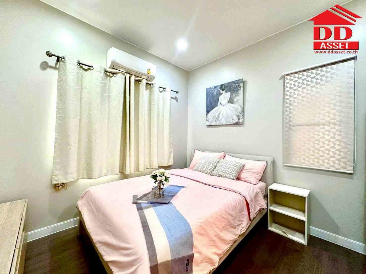 For RentHousePattanakan, Srinakarin : For Rent Setthasiri Krungthep Kreetha 2 near Brighton College International School Code: H8171