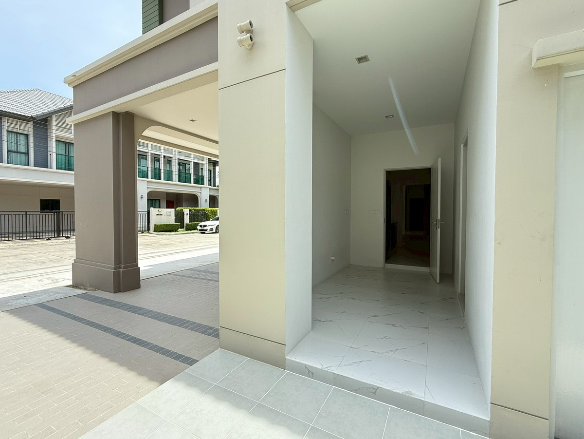 ขายบ้านนนทบุรี บางใหญ่ บางบัวทอง : บางกอก บูเลอวาร์ด เวสต์เกต ขายบ้านตัวอย่าง หลังใหญ่ พร้อมเฟอร์นิเจอร์ทุกชิ้น ที่ดิน 88.2 ตร.ว