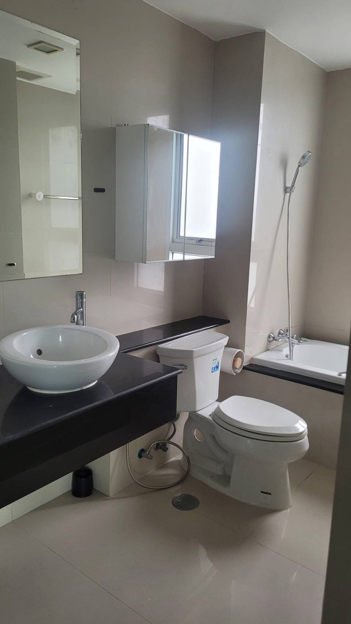 CondoSukhumvit, Asoke, Thonglor : 🔥Live a superior life at Nusasiri Grand Ekkamai, a 3-bedroom condo, spacious area with entrance to BTS Ekkamai, in the heart of Sukhumvit.