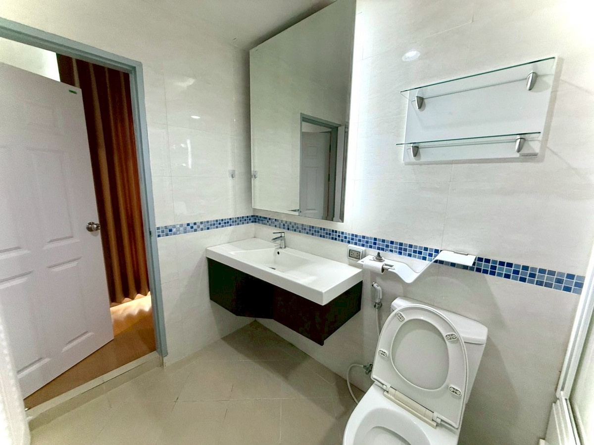 ให้เช่าคอนโดรัชดา ห้วยขวาง : ถูกที่สุด 🔥 2 ห้องนอน 65 ตร. เพียง 25,000 เท่านั้น !📞 ติดต่อ 081-152-6154 📍ติด MRT ห้วยขวาง 0 เมตร ! ห้องกว้างมากก สะใจ นัดชมได้ค่ะ