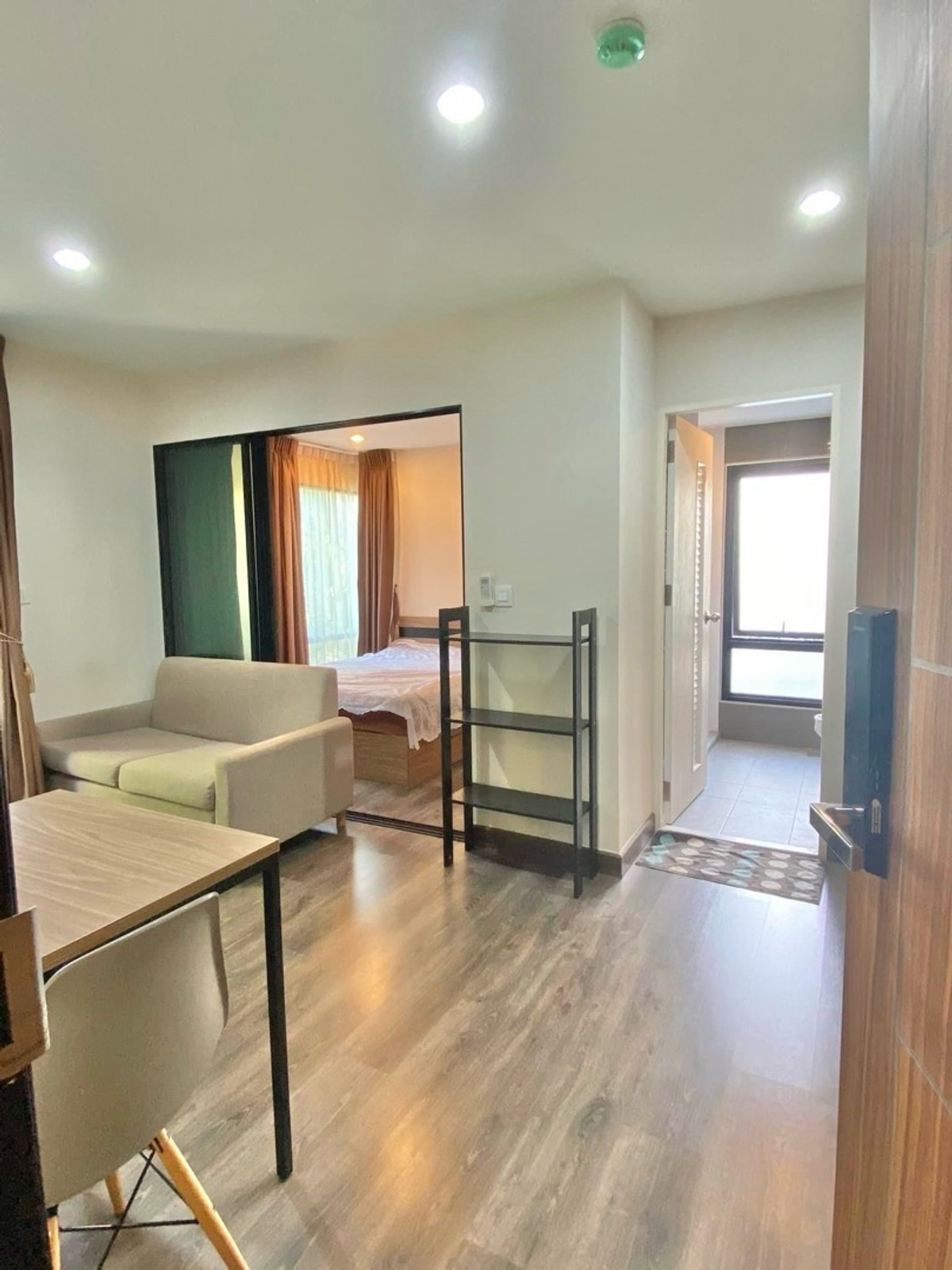 ให้เช่าคอนโดรัชดา ห้วยขวาง : 🔥30909🔥ให้เช่า Prompto Condo Ratchada 32🌐LINE ID : @fastforrentcondo 