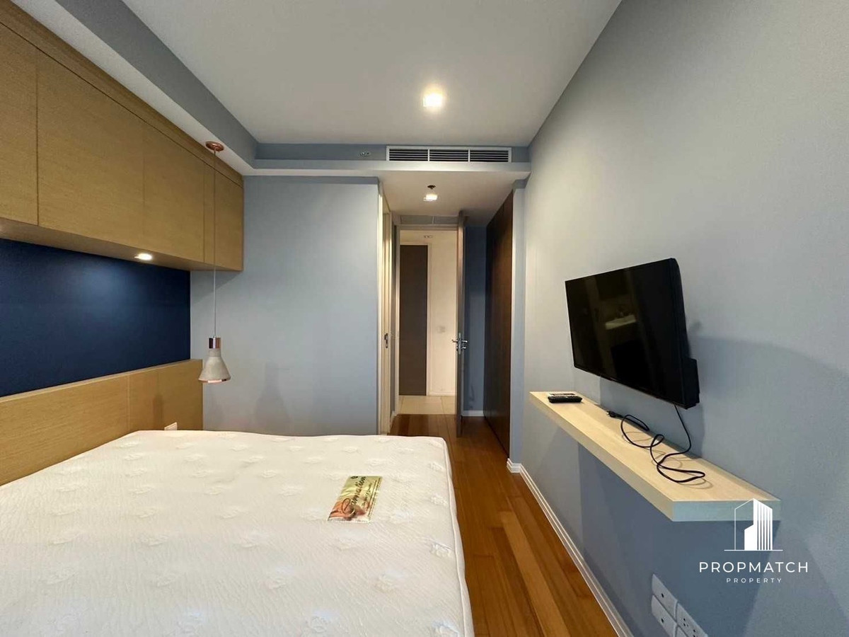 For RentCondoWongwianyai, Charoennakor : for Rent The River Condominium 138sqm. River View 80,000 baht