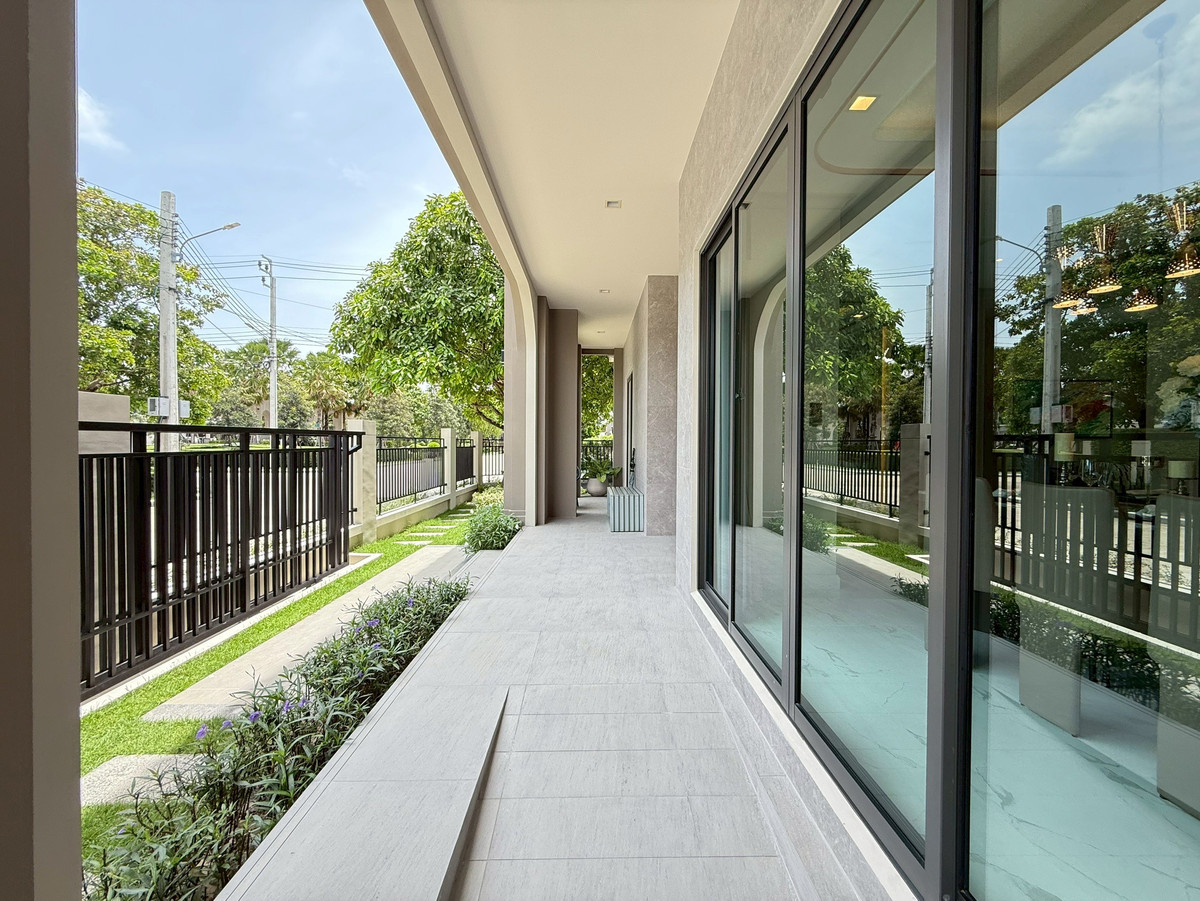 ขายบ้านนนทบุรี บางใหญ่ บางบัวทอง : บางกอก บูเลอวาร์ด เวสต์เกต ขายบ้านตัวอย่าง หลังใหญ่ พร้อมเฟอร์นิเจอร์ทุกชิ้น ที่ดิน 88.2 ตร.ว