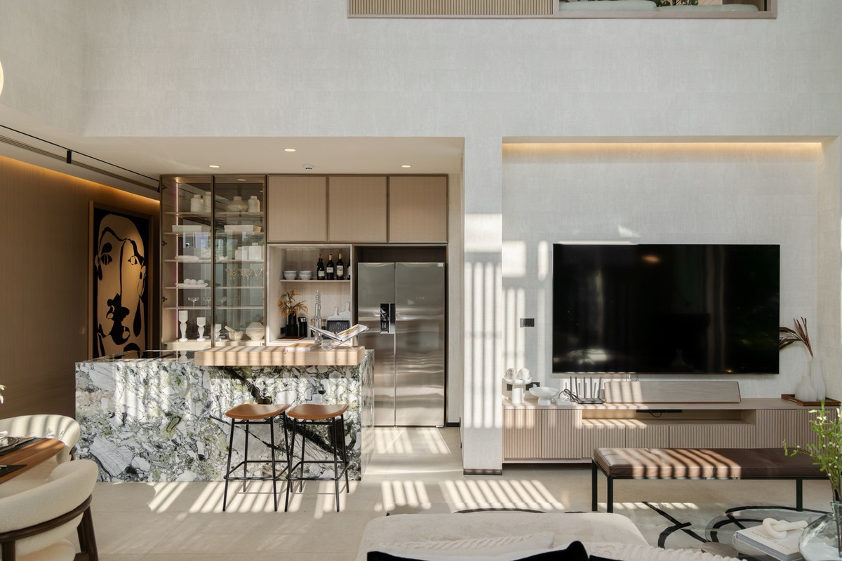 For SaleHouseAri,Anusaowaree : 🔥Last house in the project🔥 Sample house, decorated and ready to move in, size 550 Sq.m, 5 bedrooms, 4 bathrooms, special price 95 million baht, make an appointment to view the project 086-795-9997 (Jimmy)