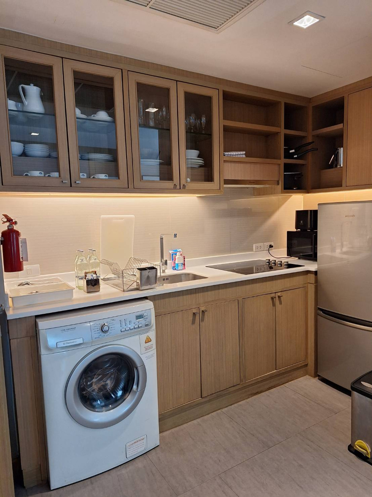 For RentSukhumvit, Asoke, Thonglor : Service apartment for rent, Shama Lakeview Asoke, two bedrooms, near BTS and MRT Asoke.