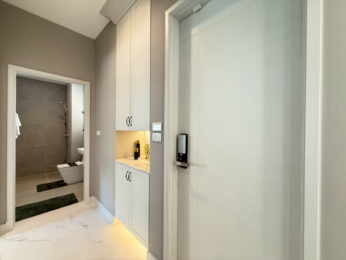 ขายบ้านนนทบุรี บางใหญ่ บางบัวทอง : บางกอก บูเลอวาร์ด เวสต์เกต ที่ดิน 65.5 ตร.ว. พร้อมเฟอร์นิเจอร์ทุกชิ้น