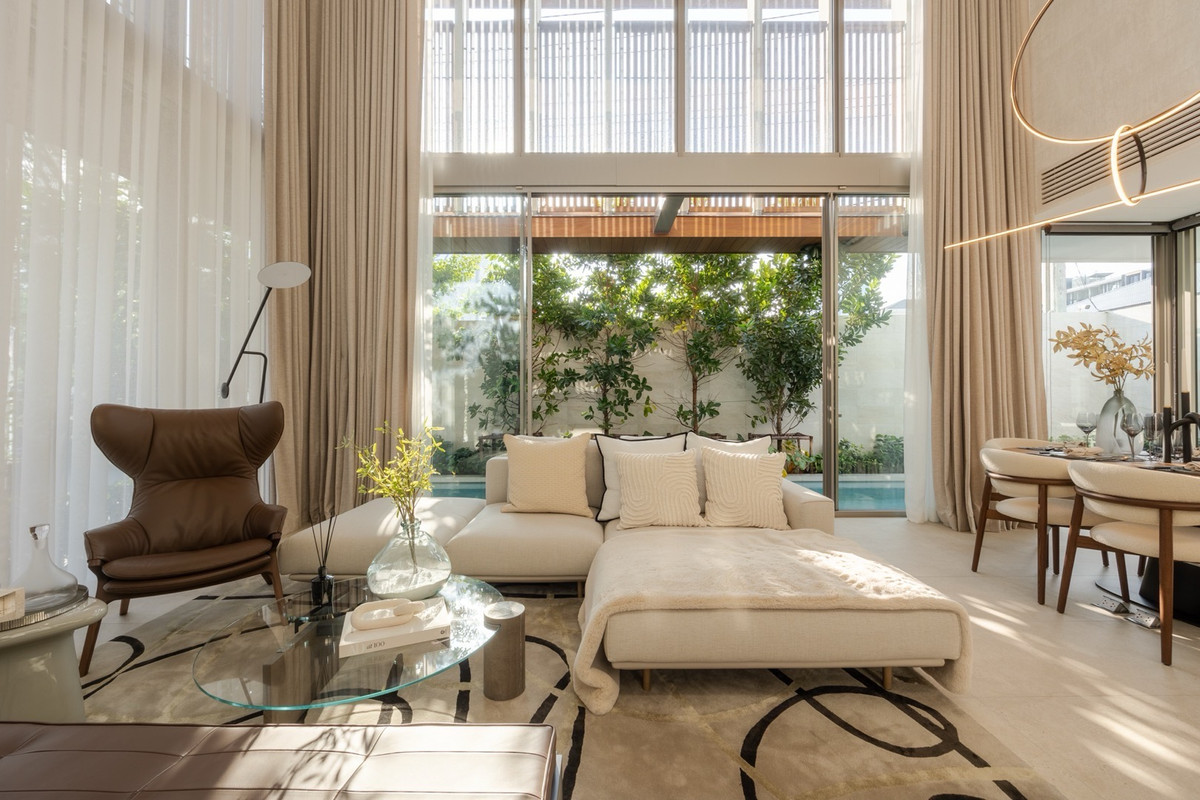 For SaleHouseAri,Anusaowaree : 🔥Last house in the project🔥 Sample house, decorated and ready to move in, size 550 Sq.m, 5 bedrooms, 4 bathrooms, special price 95 million baht, make an appointment to view the project 086-795-9997 (Jimmy)